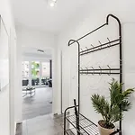 In Suedfriedhof Mit Grossem Balkon By Interhome דירה *